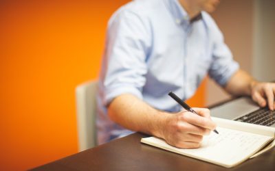 Fabriquer un bureau d’angle : un coin bureau optimisé pour votre confort