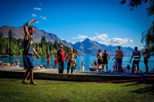 Slackline en montagne : équilibre et adrénaline sur fil