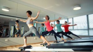 groupe de femme qui fait du sport