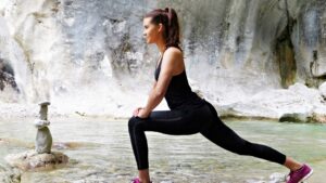 femme qui récupère après le sport
